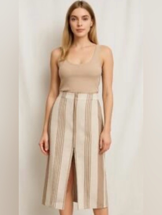 BCBGeneration Dresses & Skirts - BCBGeneration Beige Striped Midi vacation Skirt with slit and pockets